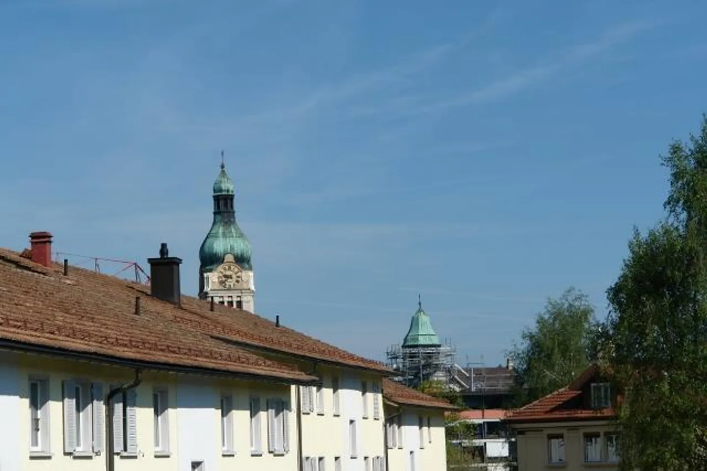 Comfortable beautiful apartment in a quiet neighborhood - Photo 1 of 8