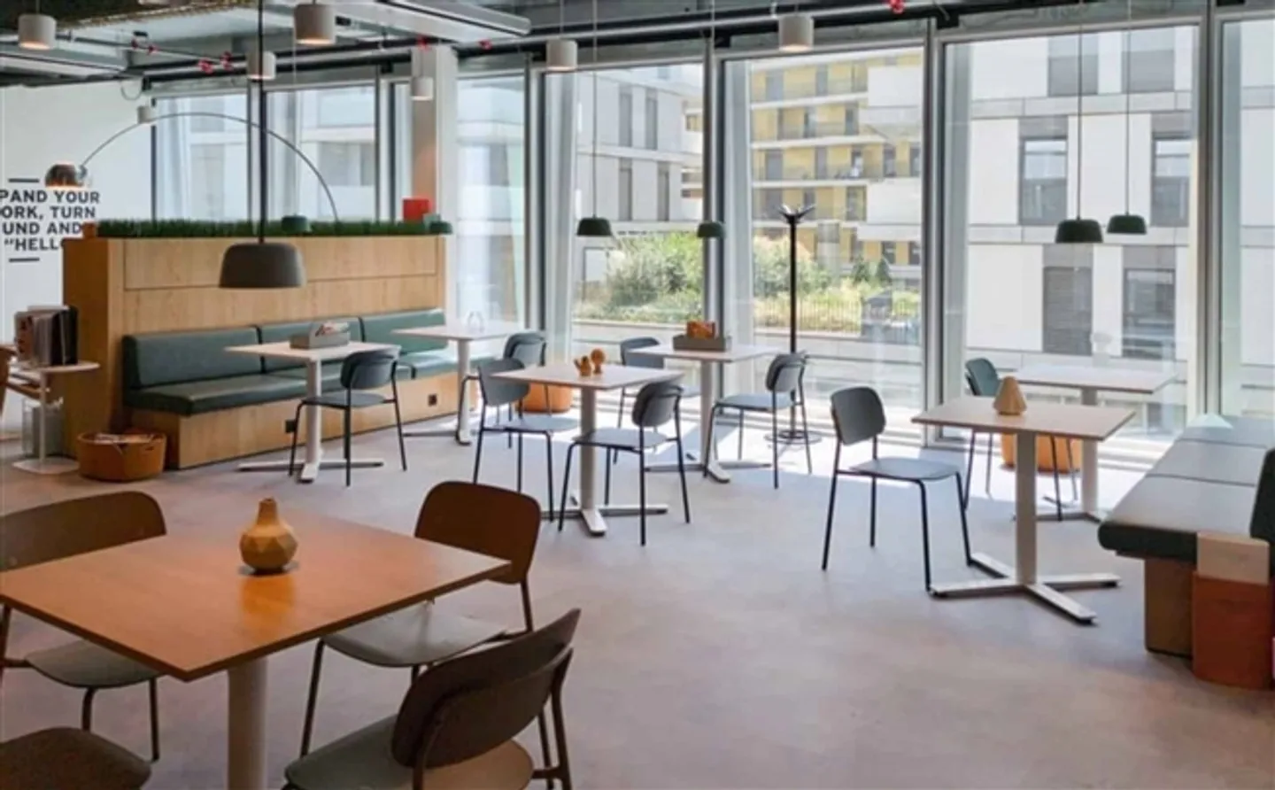 Uffici nel quartiere di Étang - Foto 2 di 10