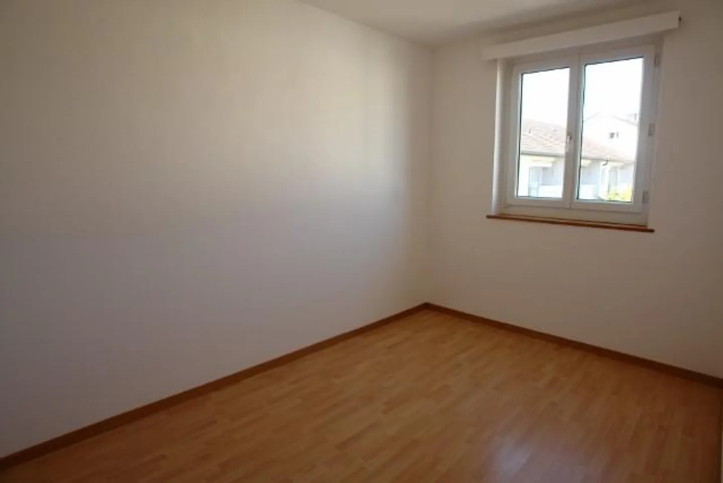 Comfortable beautiful apartment in a quiet neighborhood - Photo 5 of 8