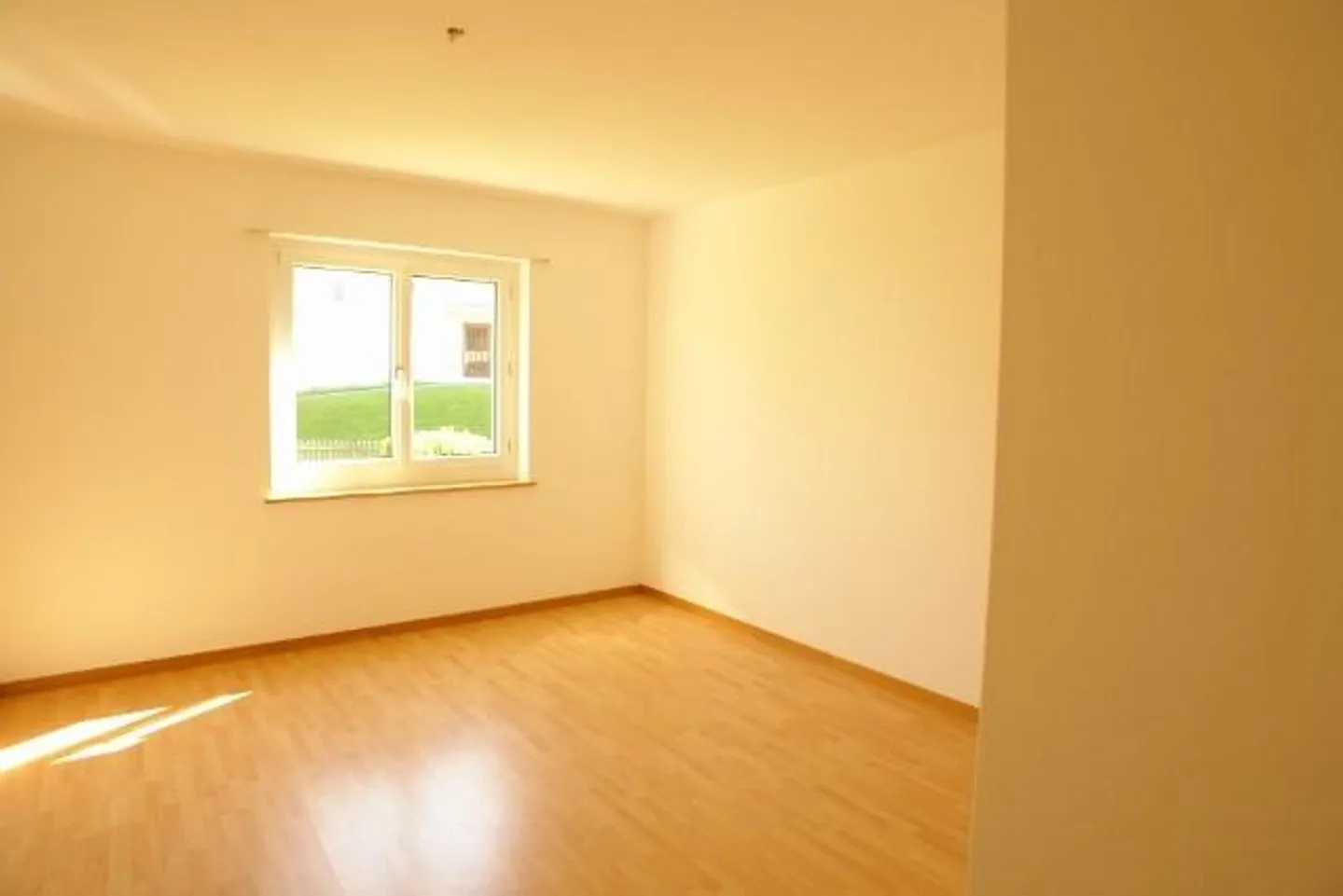 Comfortable beautiful apartment in a quiet neighborhood - Photo 8 of 8