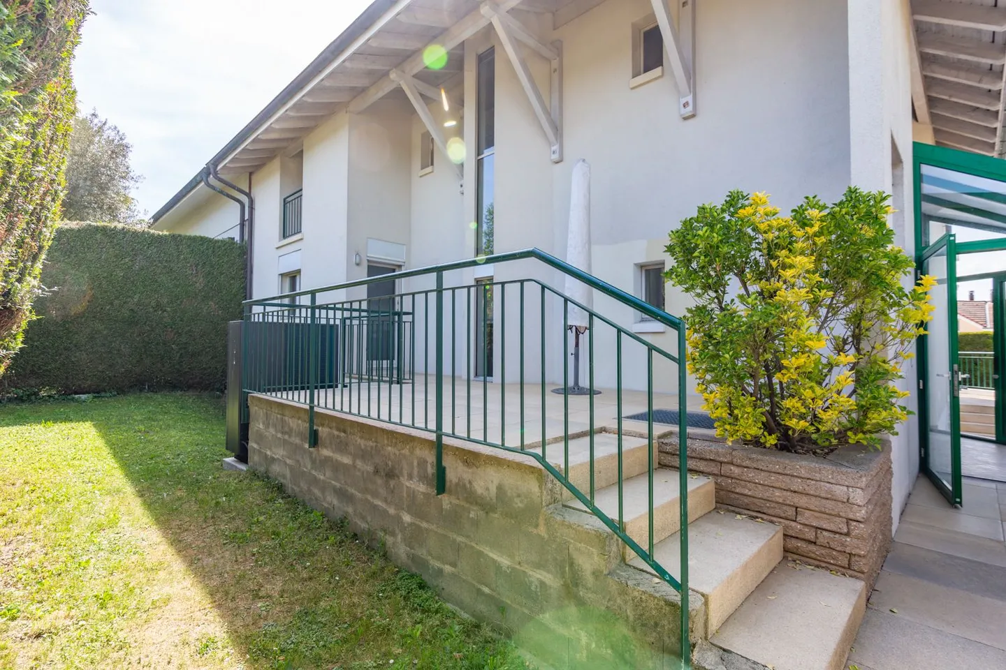 Maison 8 pièces - Photo 2 sur 15