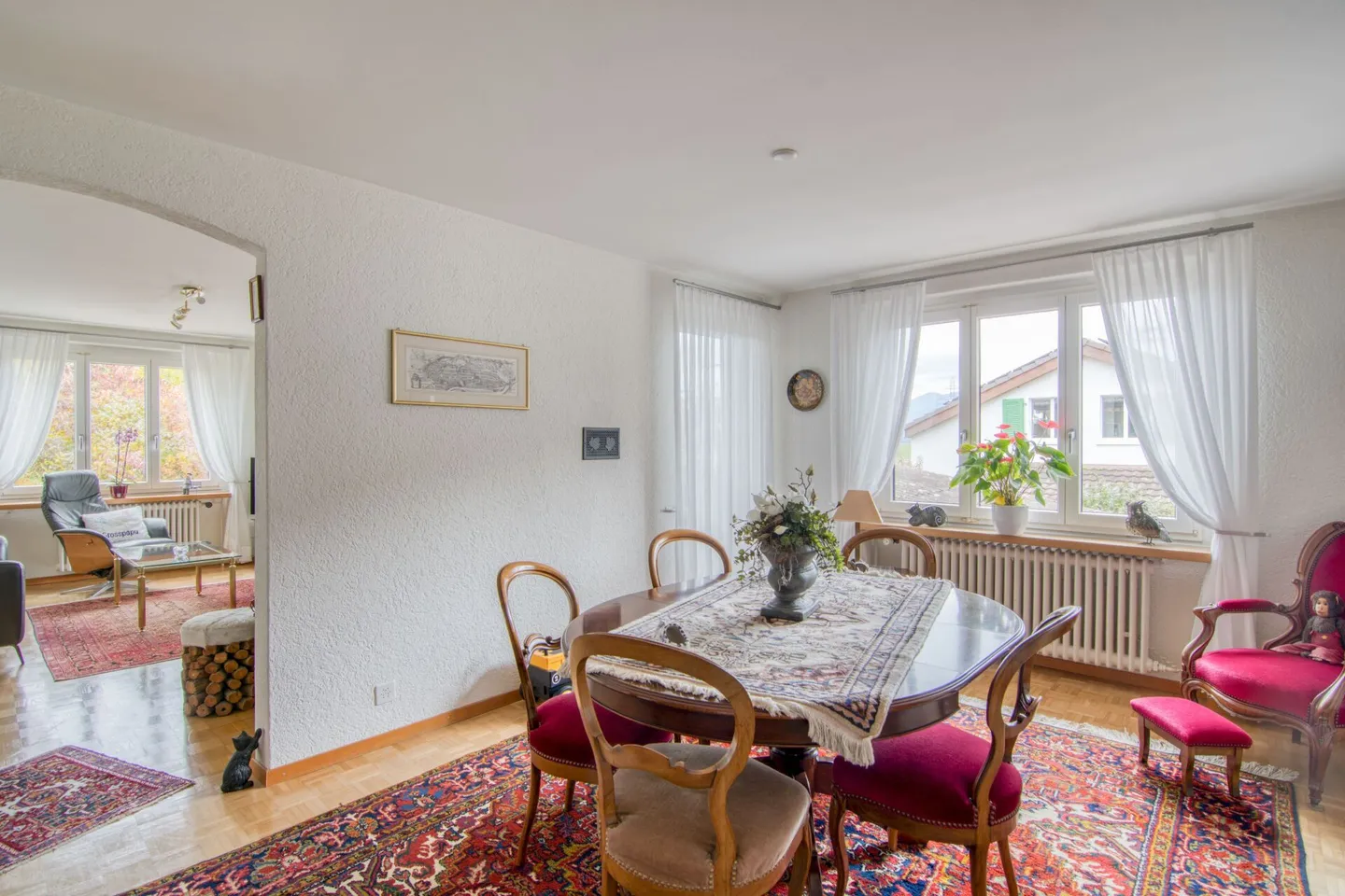 Maison individuelle de 6,5 pièces avec vue panoramique, pavillon de jardin et double garage à Rümligen - Photo 7 sur 32