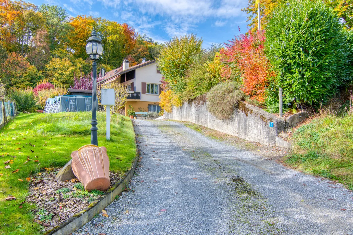 Maison individuelle de 6,5 pièces avec vue panoramique, pavillon de jardin et double garage à Rümligen - Photo 22 sur 32