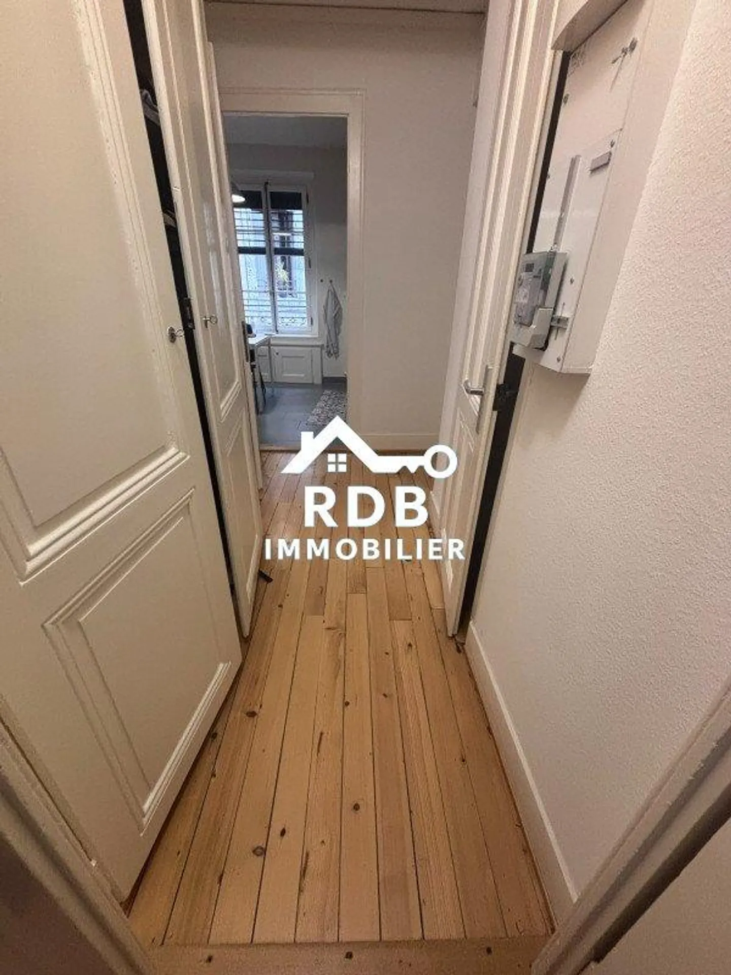 2-Zimmer-Wohnung im 3. Stock ohne Aufzug in Genf... - Foto 3 von 5
