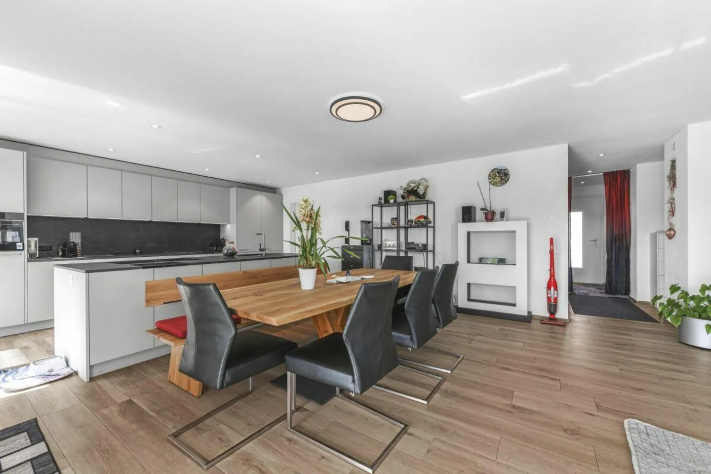 Modernes Wohnglück mit Charme - Ihr neues Zuhause im Grünen  von Bü... - Foto 6 von 30