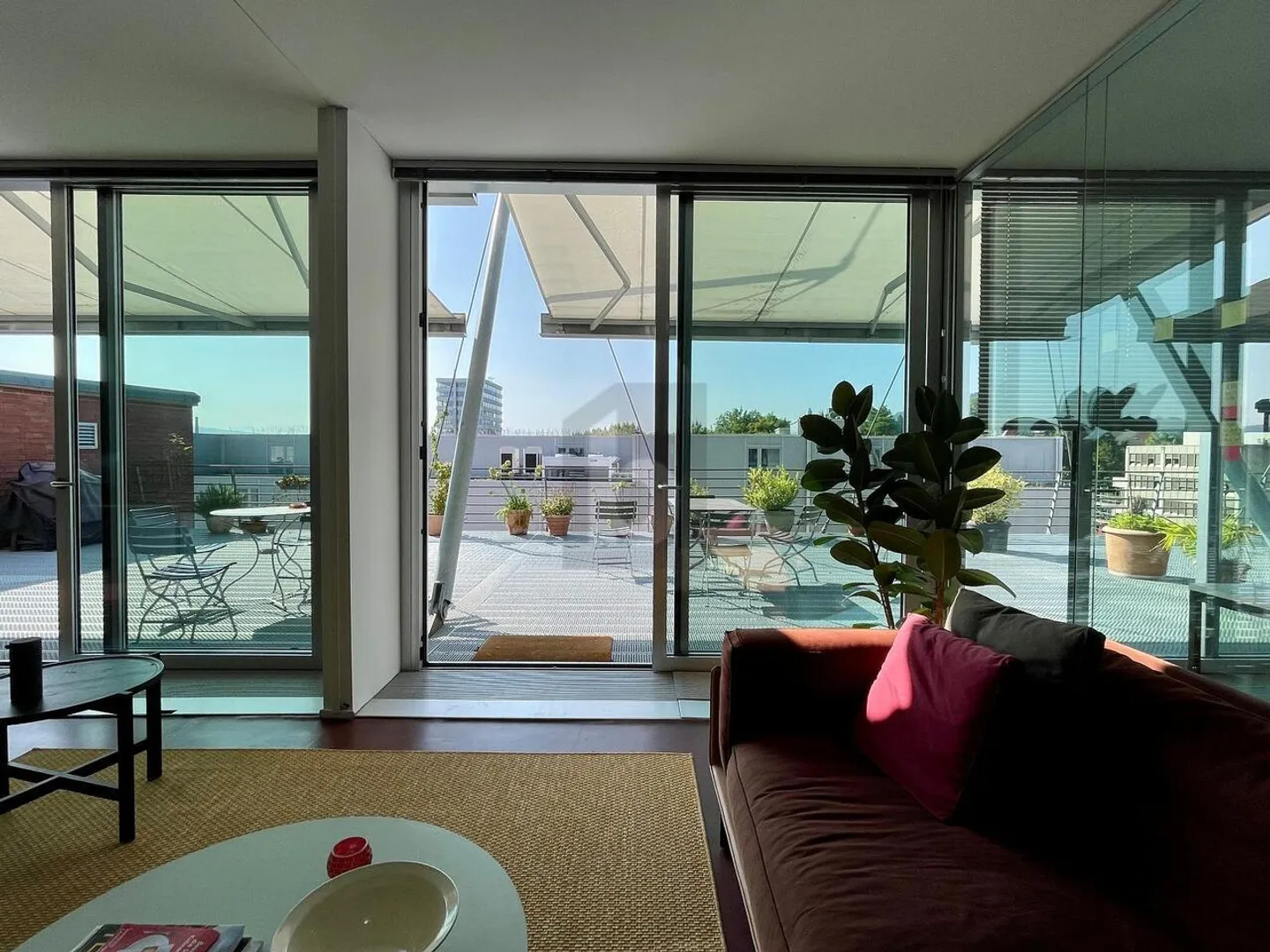 Espace commercial moderne avec terrasse sur le toit exclusive dans le quartier Binz de Zurich - Photo 4 sur 6