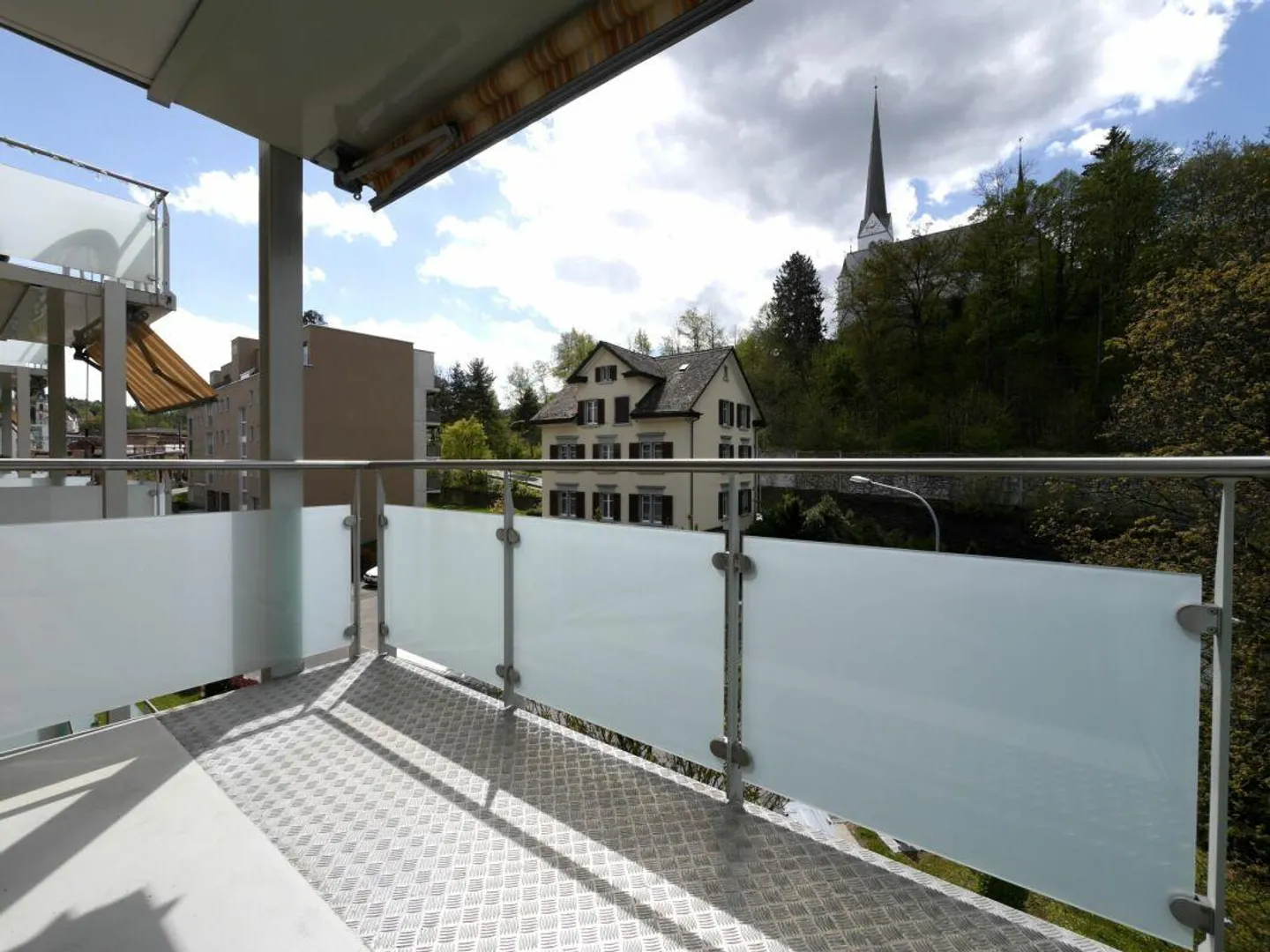 Appartement lumineux près de la gare d'Adliswil - Photo 5 sur 7