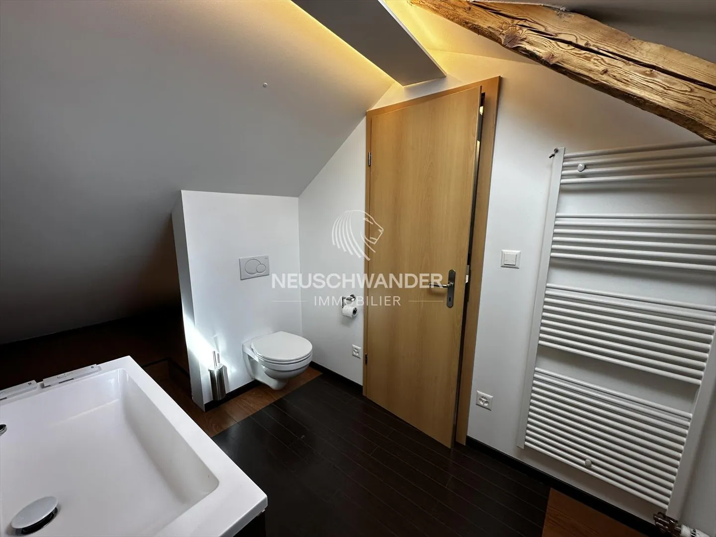 Appartamento in vendita - Foto 2 di 12