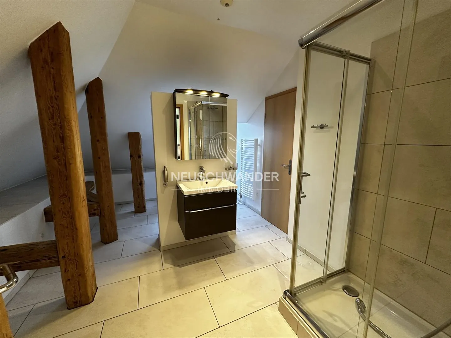 Appartamento in vendita - Foto 8 di 12