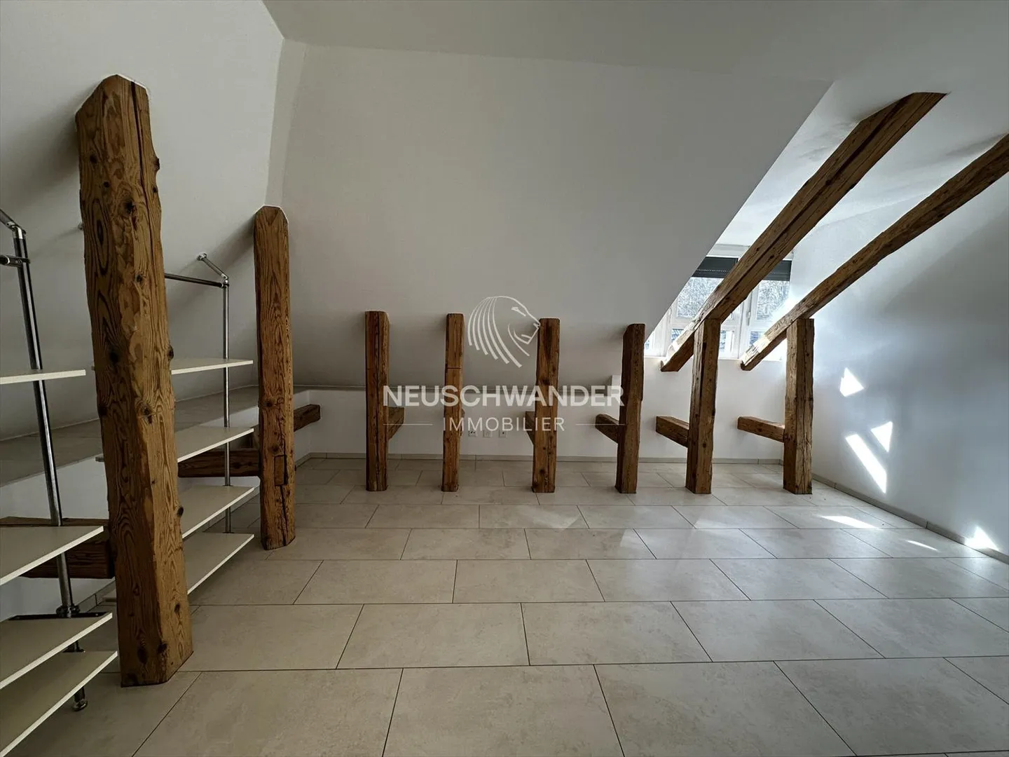 Appartamento in vendita - Foto 10 di 12