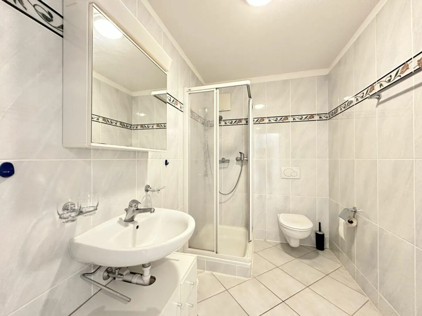 Strategic 3.5-room apartment a stone's throw from the lake - Photo 10 of 12