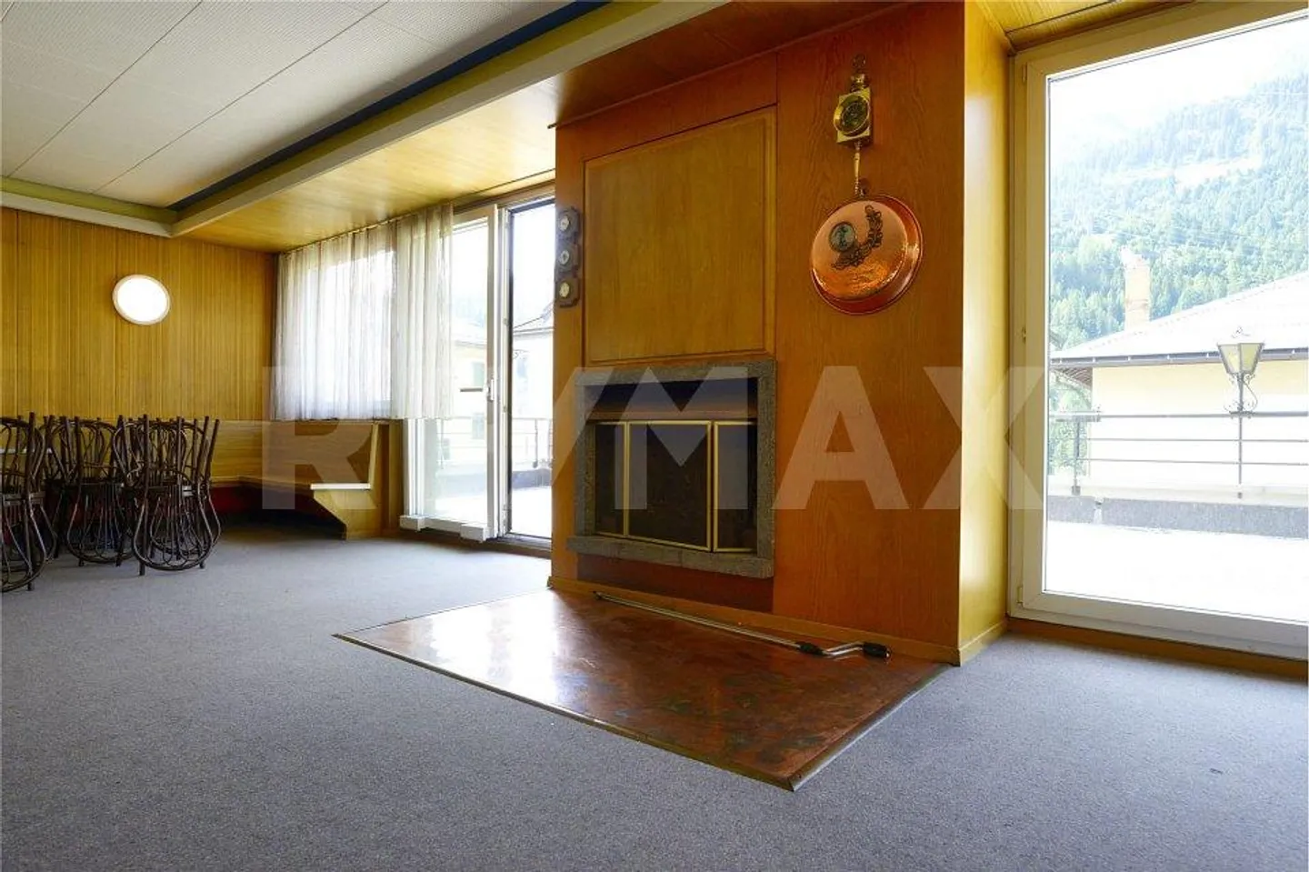 Pastry shop, laboratory and 4 apartments - Photo 8 of 13