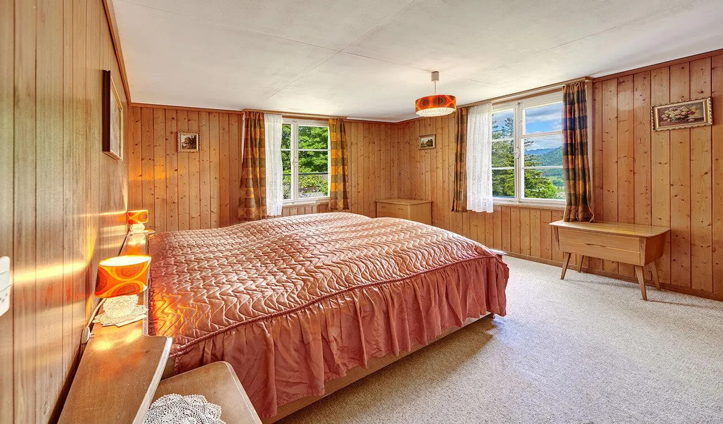 Maison individuelle avec potentiel de développement au-dessus du lac - Photo 4 sur 9