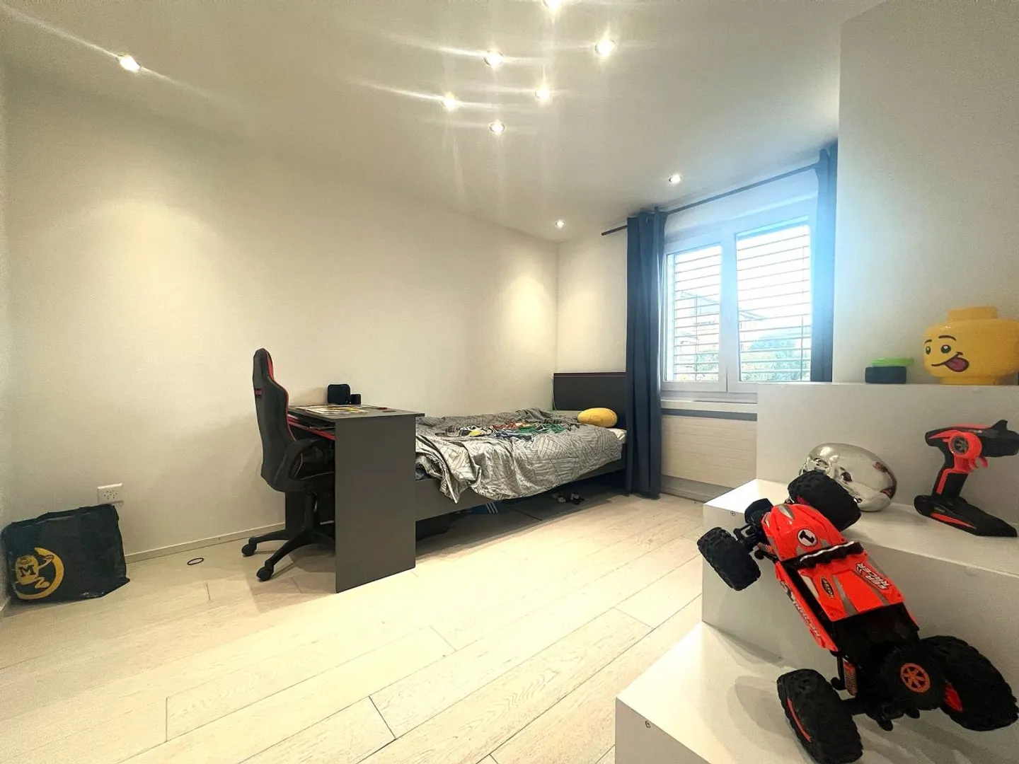 Magnifique Villa individuelle zu Penthalaz / 5 SZ / 2 Badezimmern / Terrasse / Pool - Foto 11 von 13