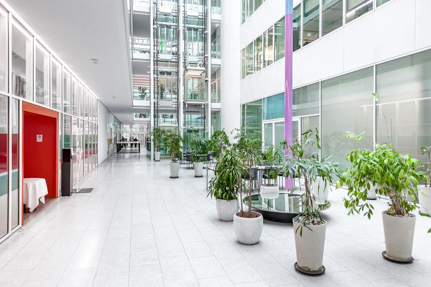 Moderne Büroflächen im 2 Sides - Foto 4 von 14