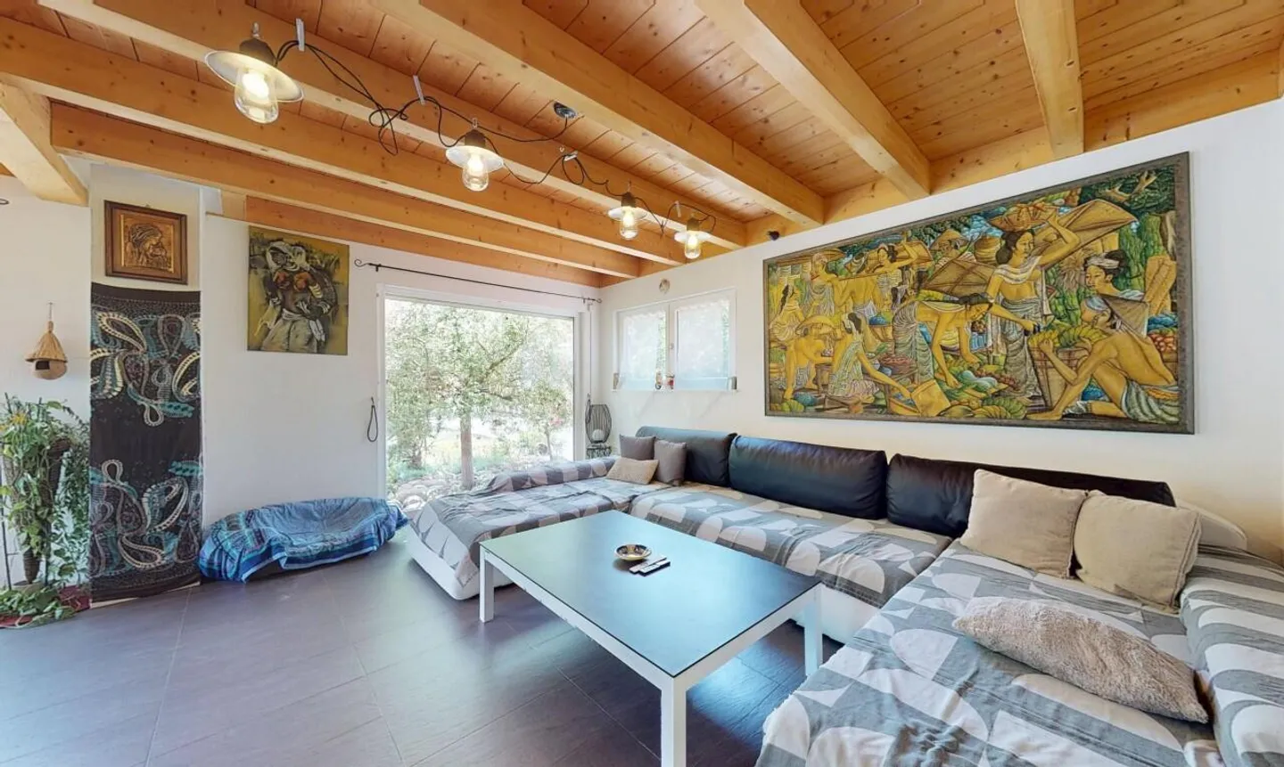 Herzstück! Familienhaus im Herzen der Obstgärten von Saxon. - Foto 4 von 11