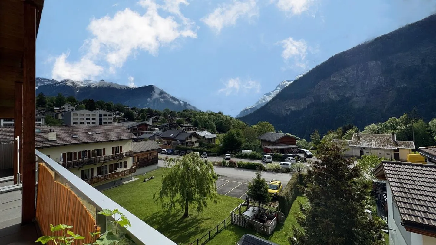 A VENDRE ATTIQUE 4.5 PCES A SALVAN - Photo 1 sur 13