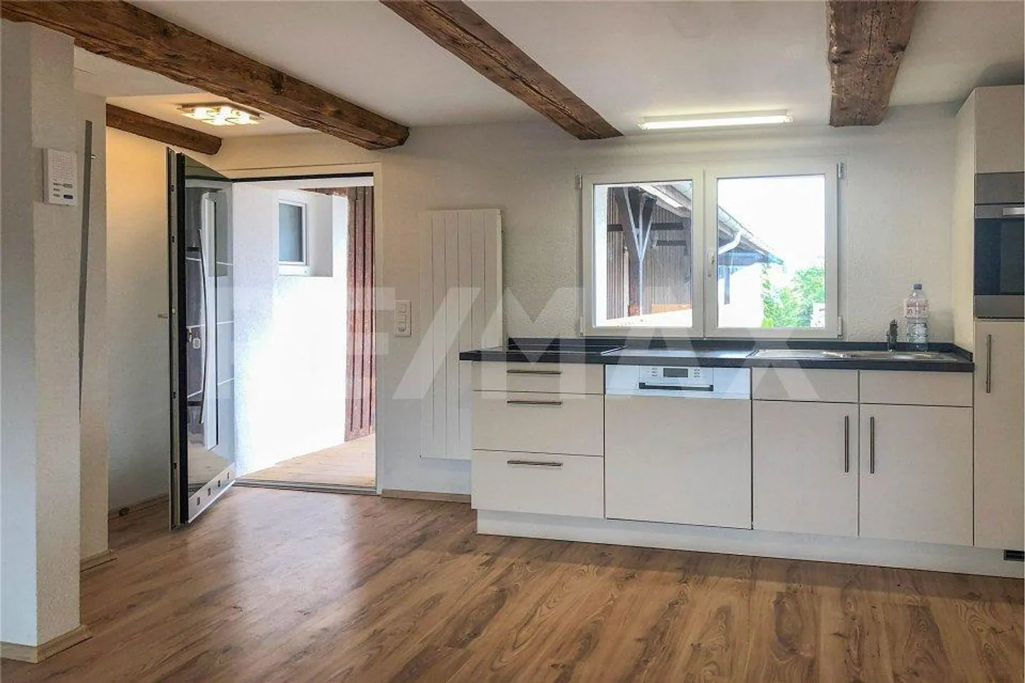 Anlageobjekt: Mehrfamilienhaus mit 6 Wohnungen - Foto 6 von 11