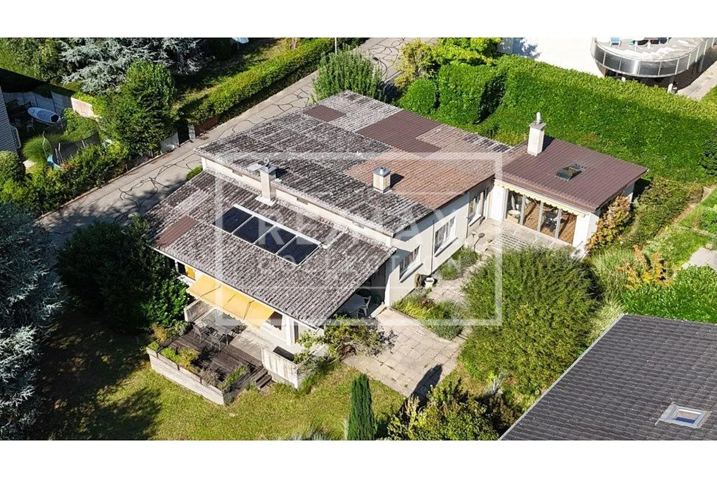 Family Paradise with a View of Biel - Two Apartments, Large Garden & Lots of Charm - Photo 1 of 13