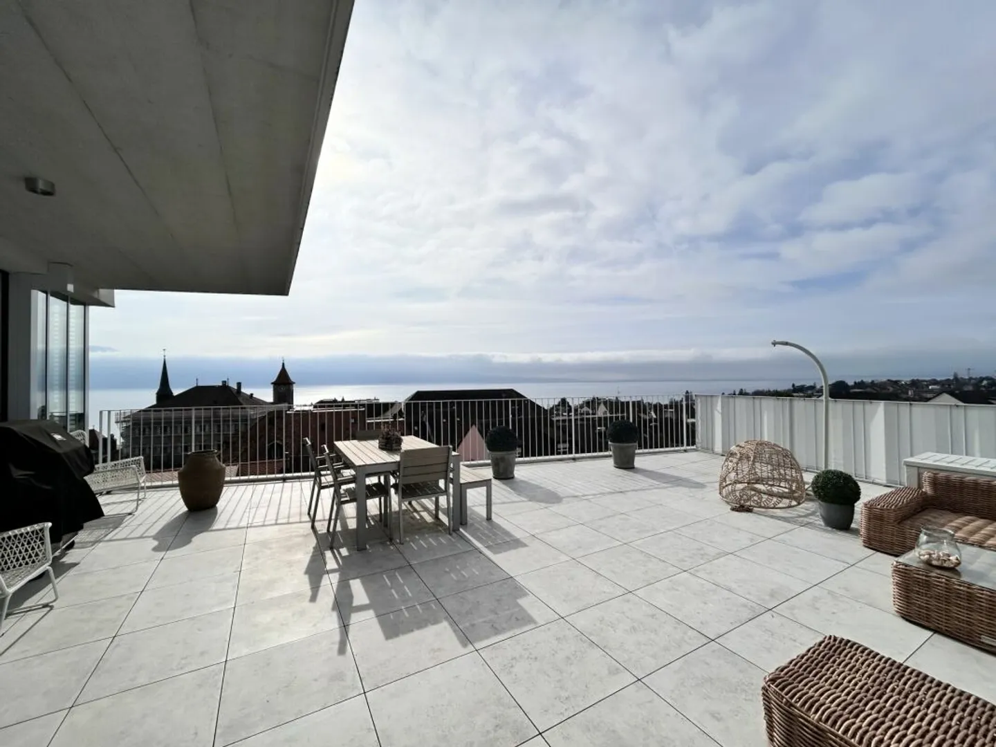 Attique d'exception avec terrasse - Photo 1 sur 12