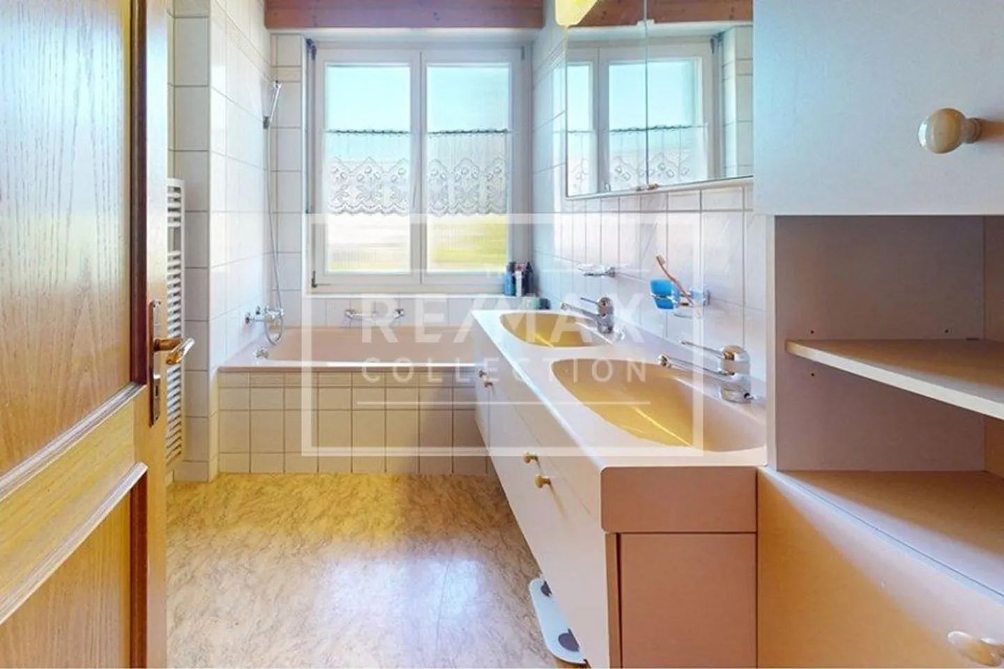 Family Paradise with a View of Biel - Two Apartments, Large Garden & Lots of Charm - Photo 6 of 13
