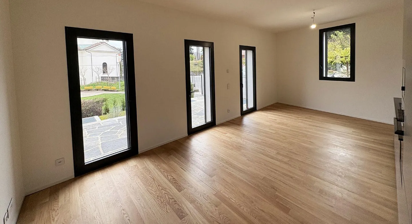 Modern renovated 1-room apartment with garden - main residence - Photo 4 of 15