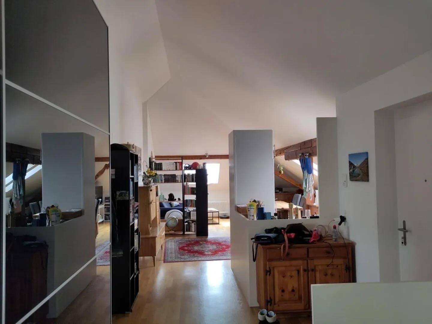 Charming 3.5-room attic apartment in a central location in Zurich - Photo 6 of 7