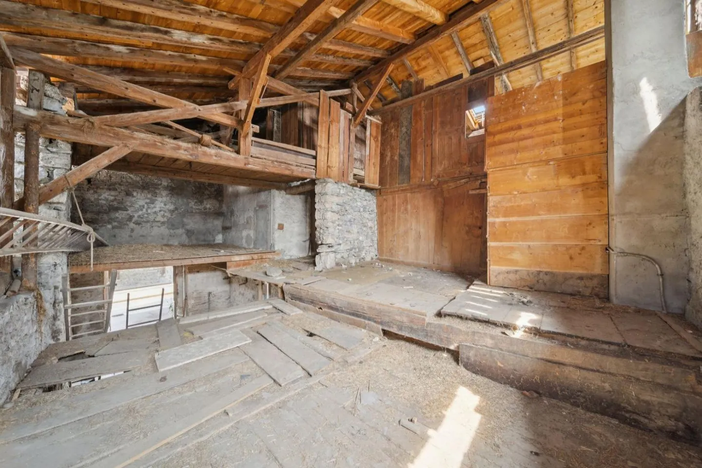 Casa nel villaggio da ristrutturare con progetto per due appartamenti e studio - Foto 8 di 13