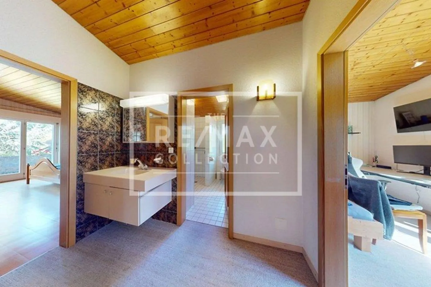 Family Paradise with a View of Biel - Two Apartments, Large Garden & Lots of Charm - Photo 11 of 13
