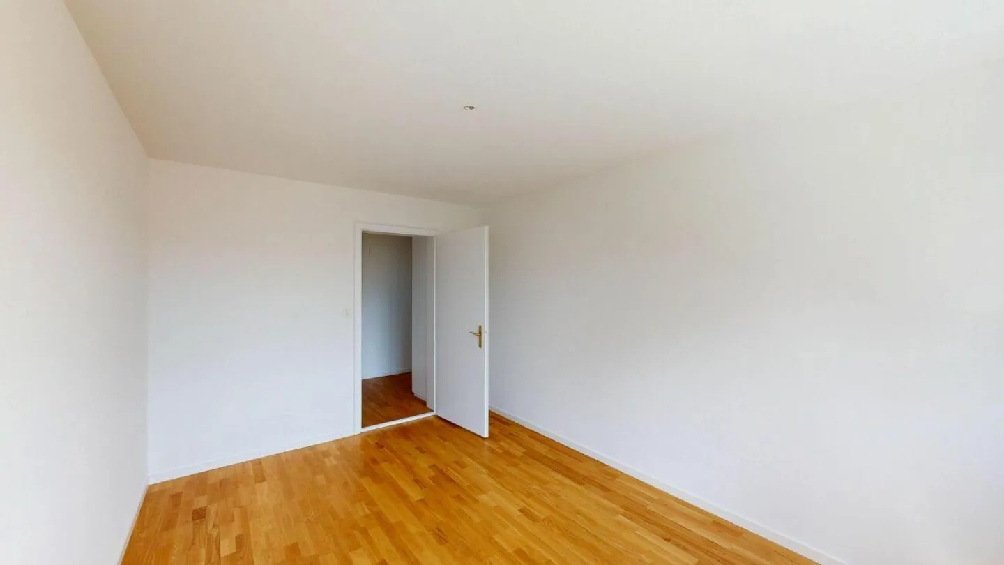 Appartement confortable de 4,5 pièces cherche nouveau locataire - Photo 7 sur 13