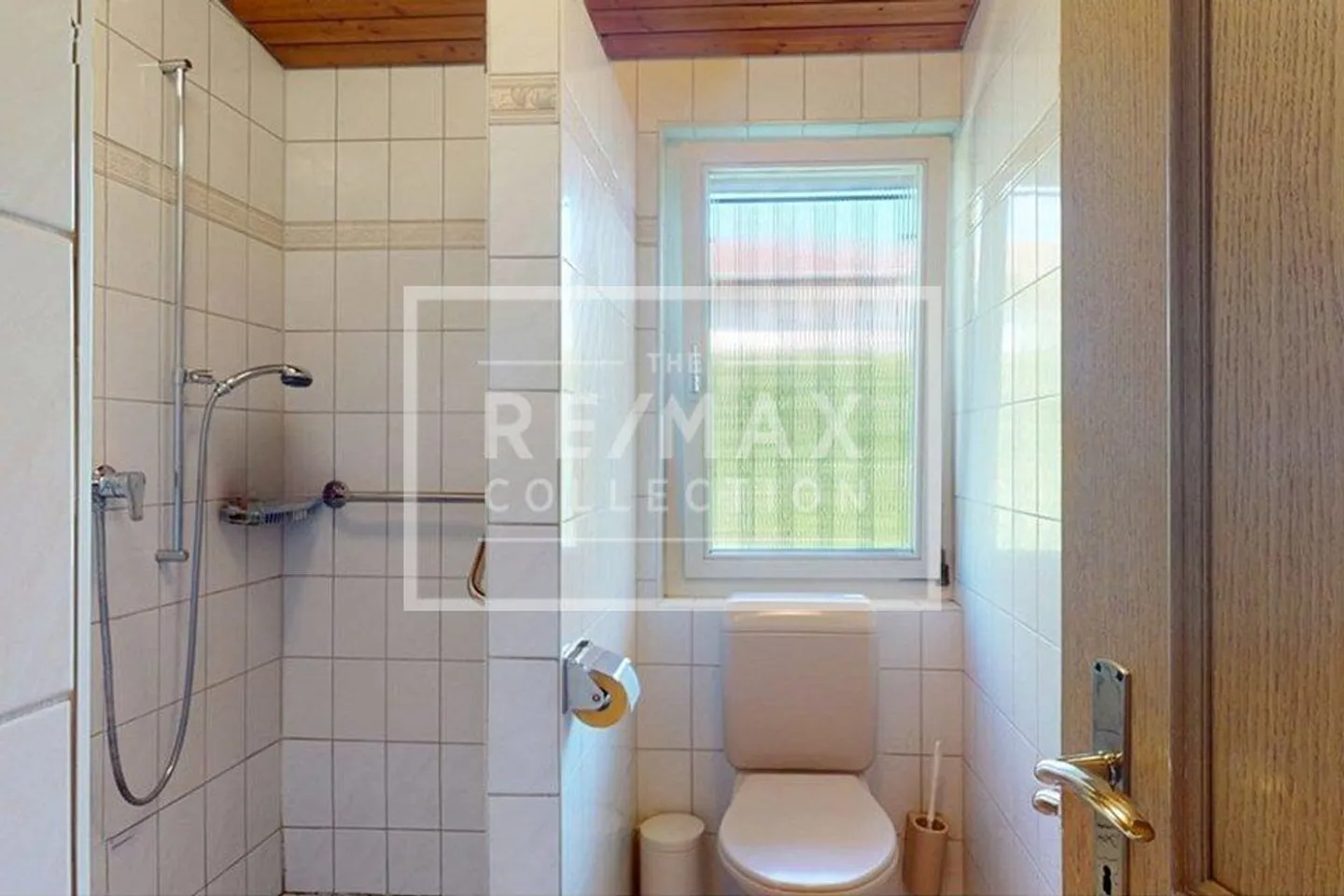 Family Paradise with a View of Biel - Two Apartments, Large Garden & Lots of Charm - Photo 12 of 13