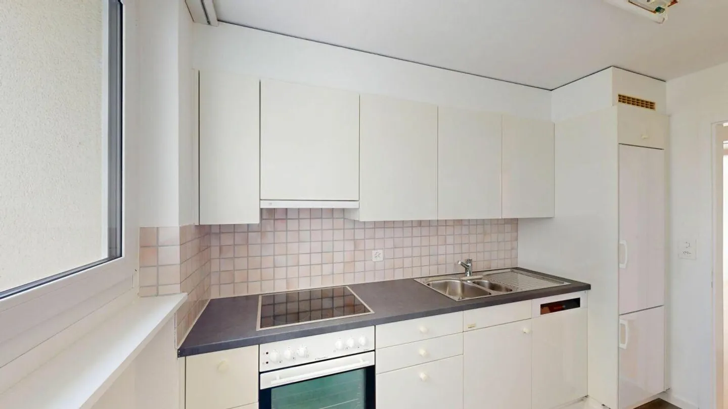 Appartement confortable de 4,5 pièces cherche nouveau locataire - Photo 11 sur 13