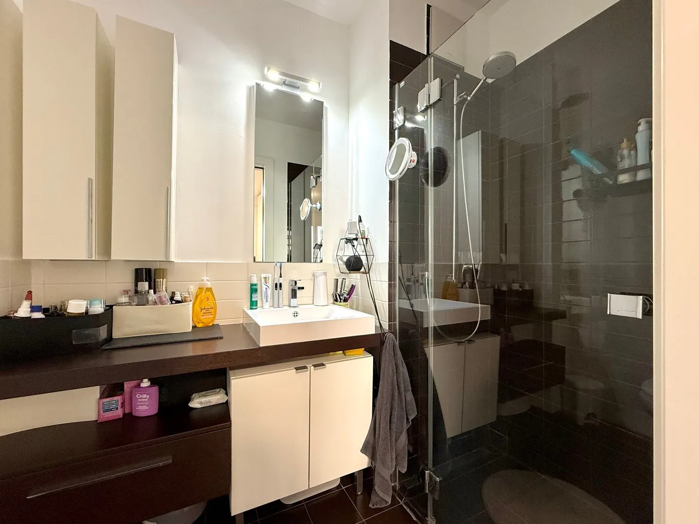 Lugano Viganello : Appartement moderne et confortable de 3,5 pièces en emplacement central - Photo 6 sur 12