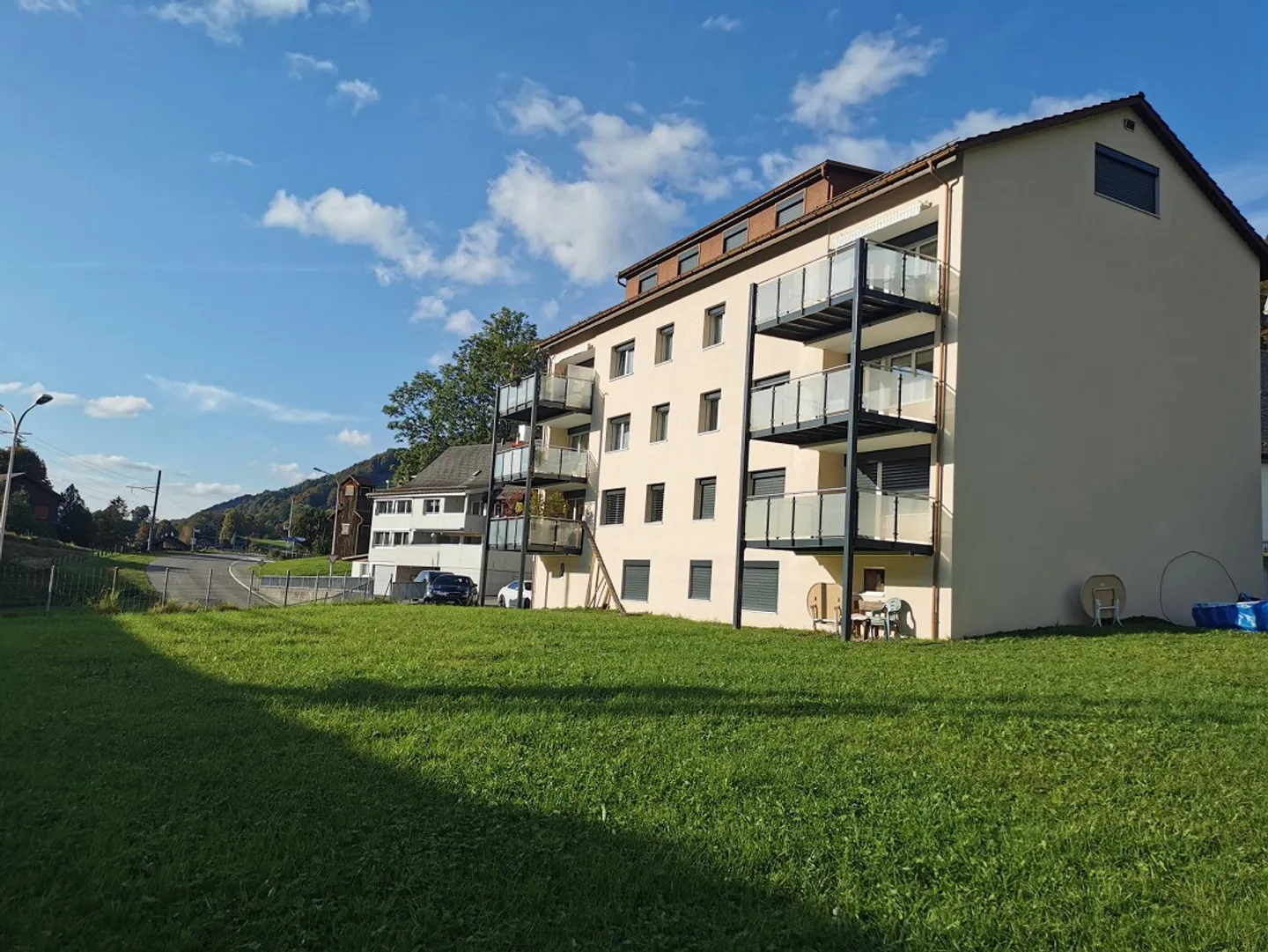 Cozy 1.5-room apartment with beautiful view - Photo 1 of 5