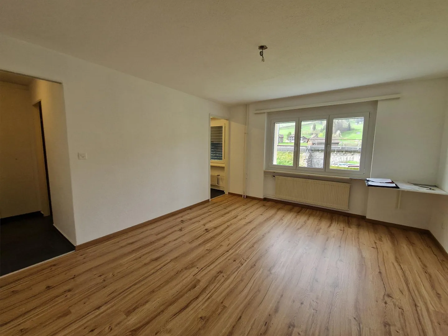 Cozy 1.5-room apartment with beautiful view - Photo 2 of 5