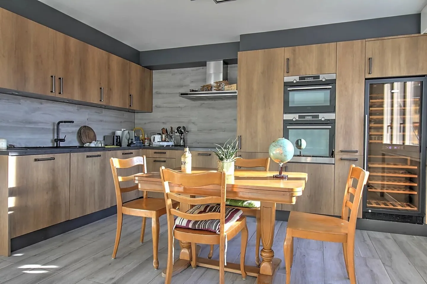 Situation optimale pour cet appartement 4.5 pièces - Photo 9 sur 12