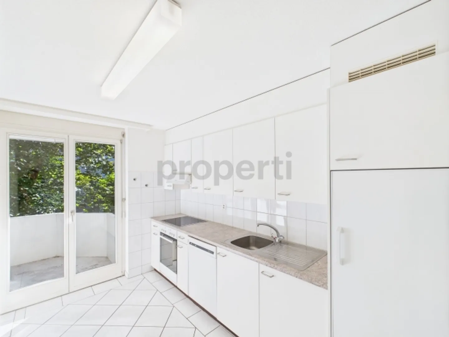 Maison moderne et confortable à Bottmingen avec cet appartement de 3,5 pièces - Photo 2 sur 11