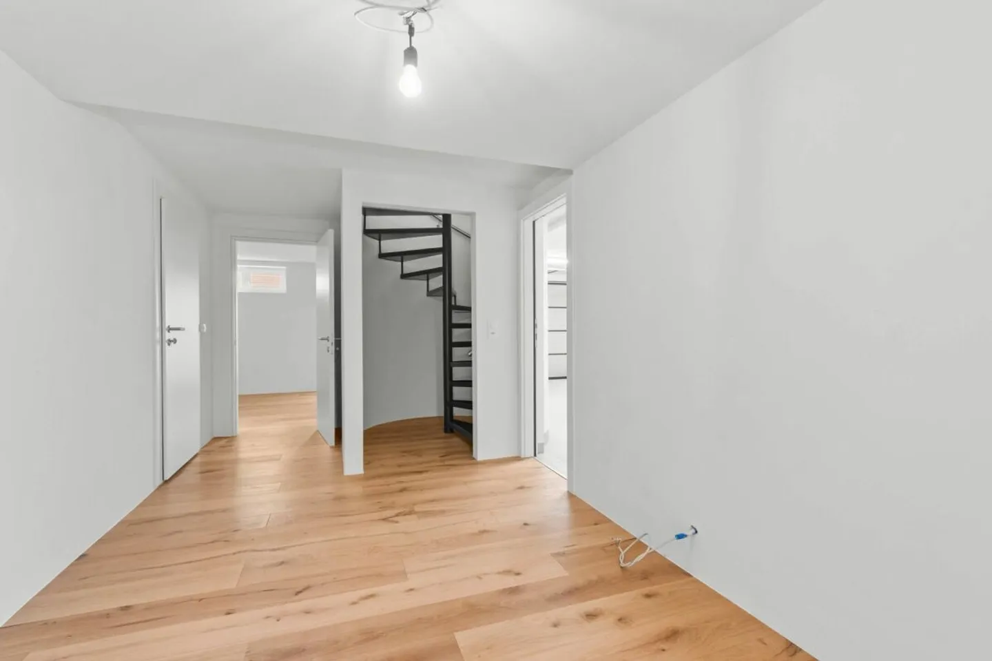 2025 Kernsaniert - 5.5 Zimmer EFH in Bergdietikon - Photo 28 of 32