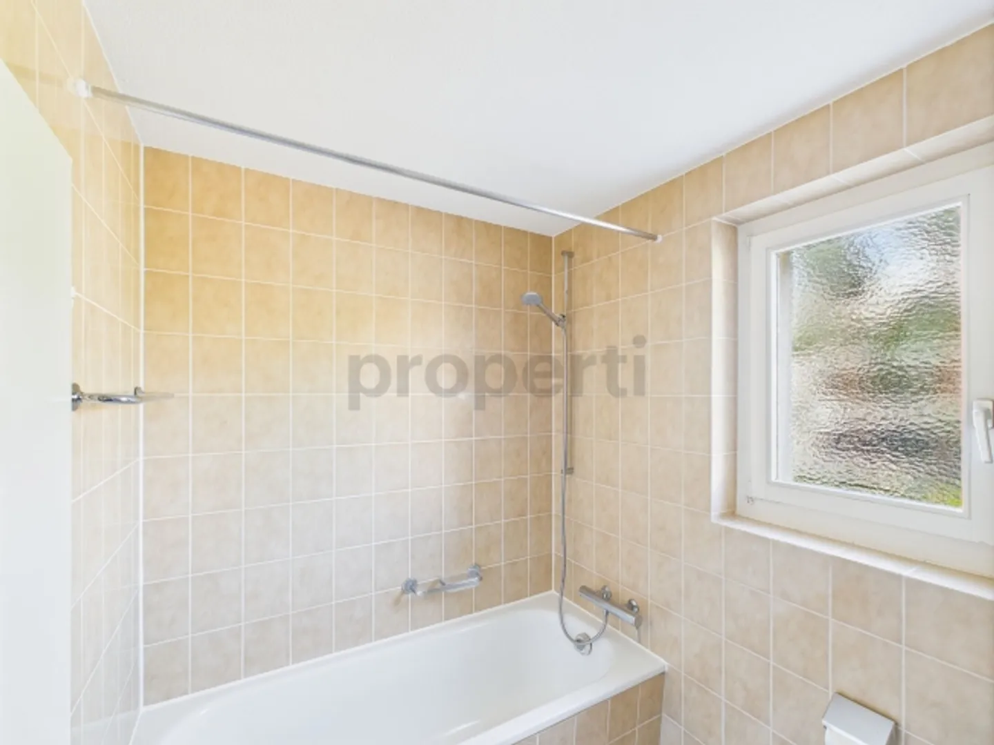 Maison moderne et confortable à Bottmingen avec cet appartement de 3,5 pièces - Photo 8 sur 11