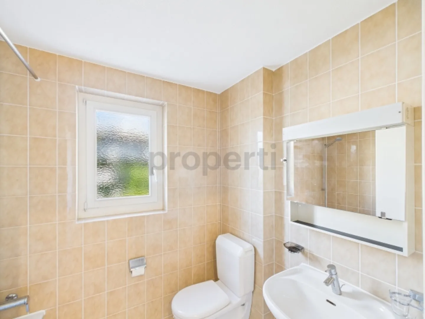 Maison moderne et confortable à Bottmingen avec cet appartement de 3,5 pièces - Photo 9 sur 11