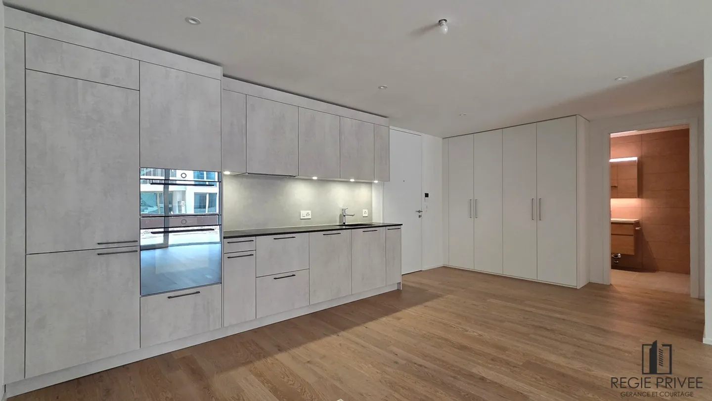 Nouvel appartement 2.5 pièces avec jardin - Photo 1 sur 8