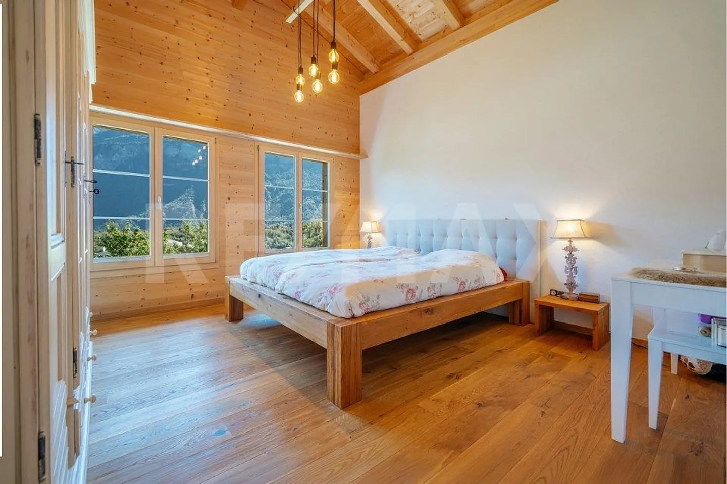 Chalet 5.5 camere nuovo con bellissimo giardino a Hofstetten... - Foto 7 di 13