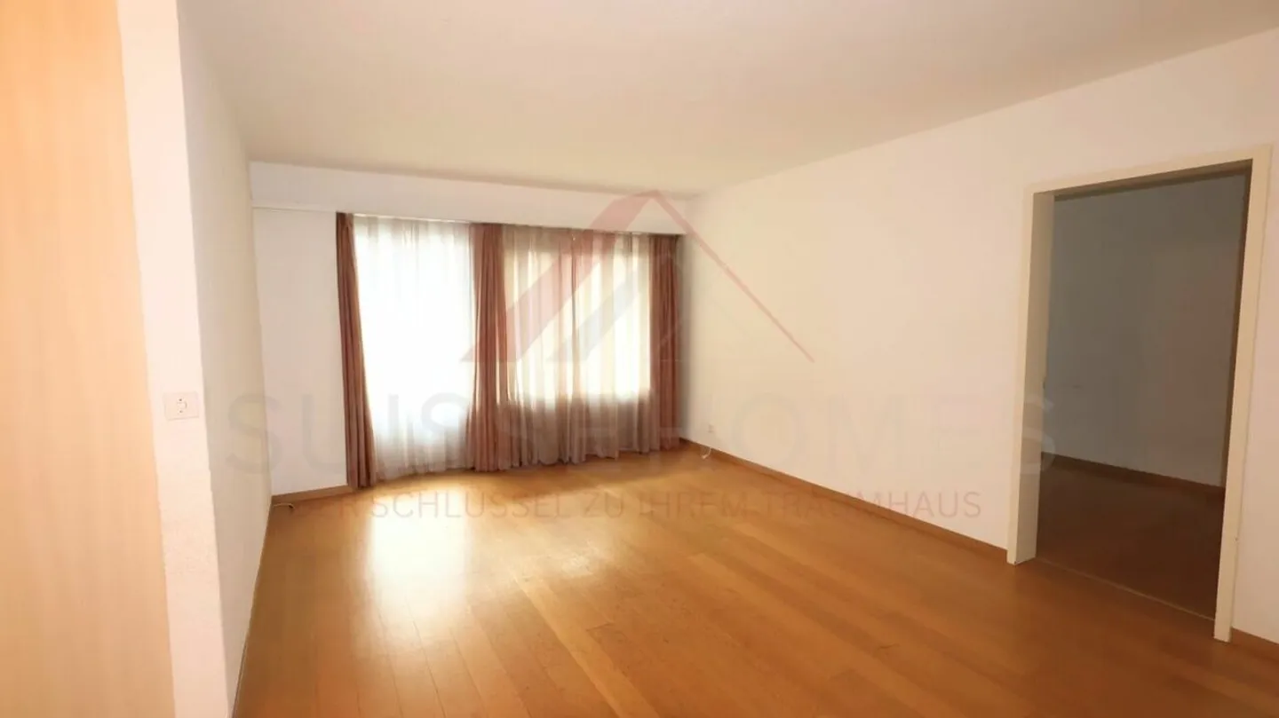 «Gepflegte 4.5-Zimmer-Erdgeschosswohnung mit Gartensitzplatz in Ittigen» - Foto 4 von 16