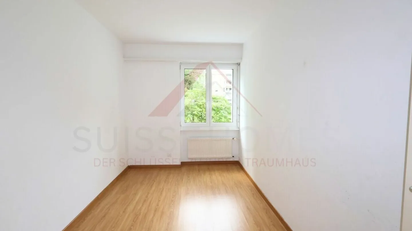 «Gepflegte 4.5-Zimmer-Erdgeschosswohnung mit Gartensitzplatz in Ittigen» - Foto 9 von 16