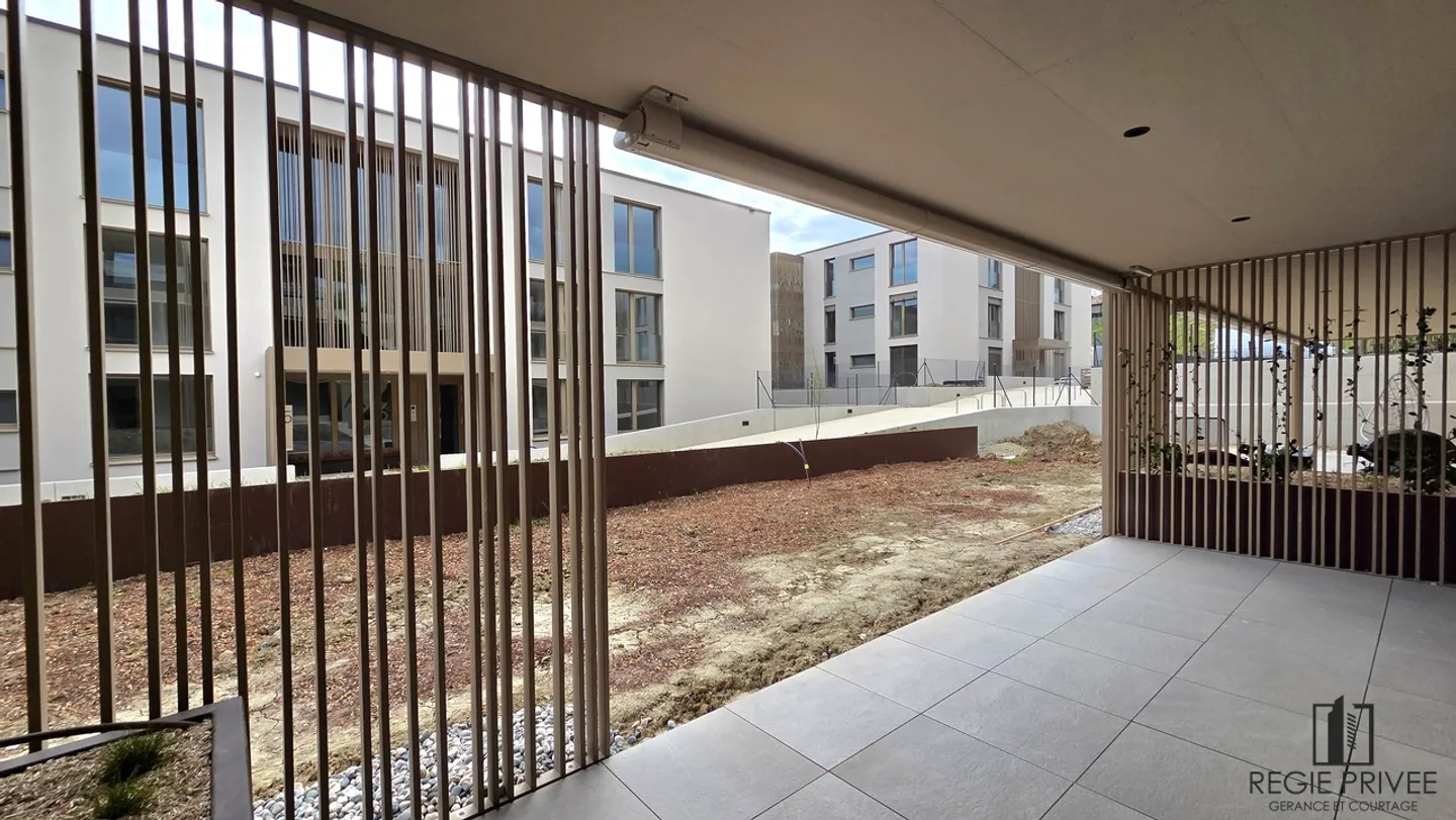 Nouvel appartement 2.5 pièces avec jardin - Photo 4 sur 8