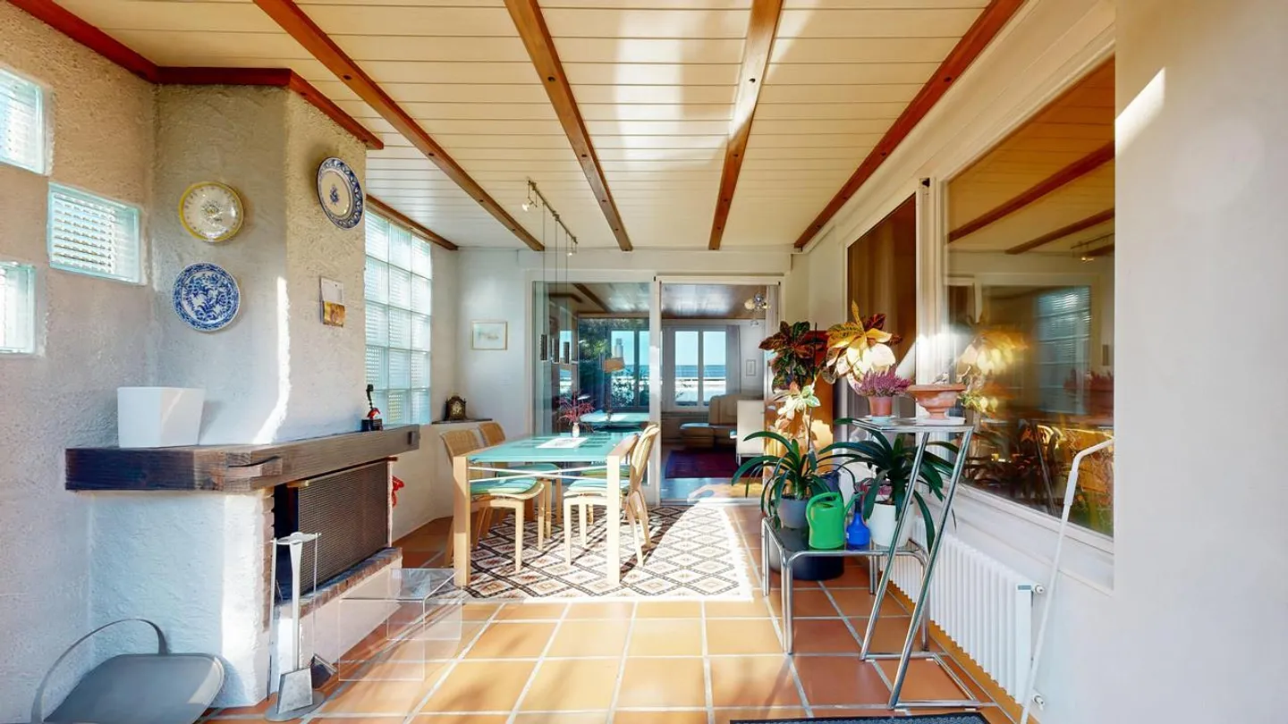 Bungalow confortable de 4,5 pièces avec jardin d'hiver et double garage - Photo 9 sur 17