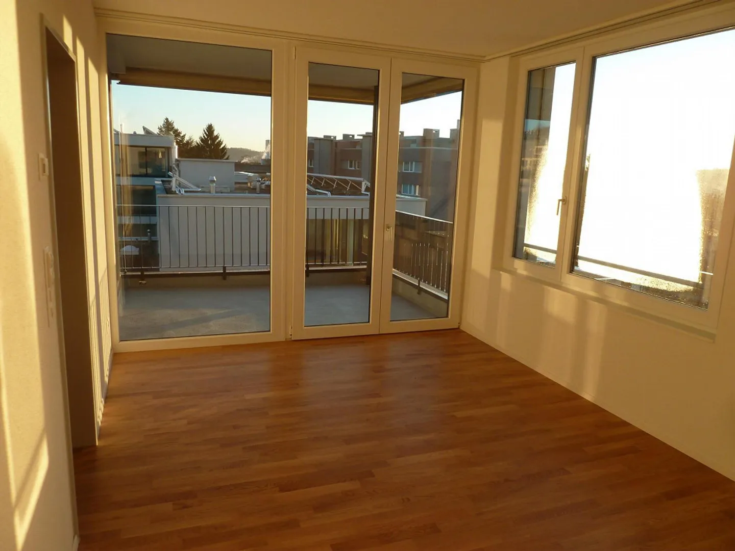 Modern 4.5-room penthouse apartment with large roof terrace - Photo 5 of 11