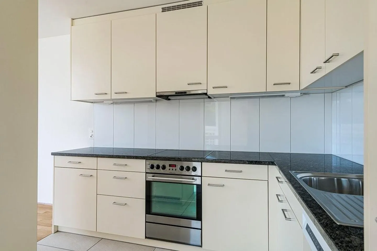 Au-dessus des toits de la ville - Photo 2 sur 6