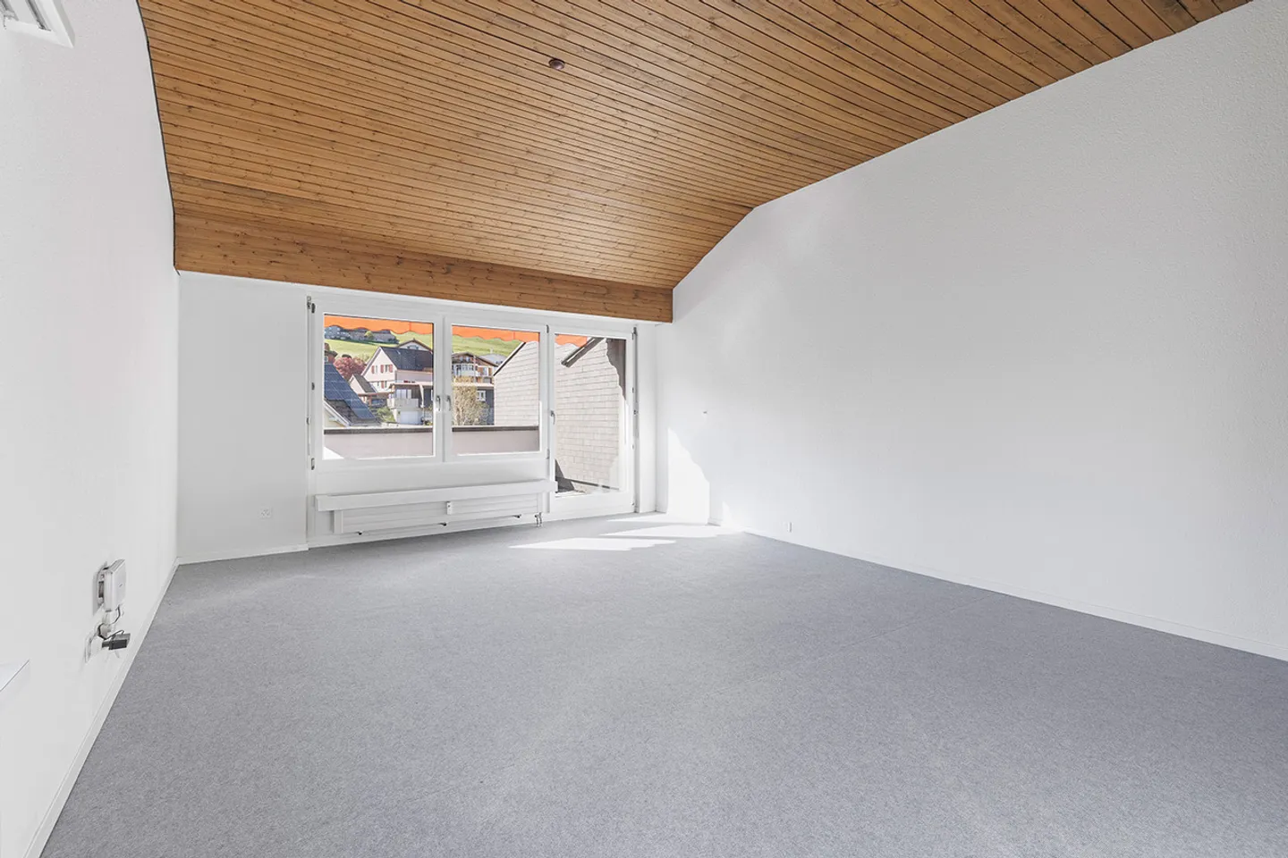 Charmante Wohnung in der Natur - Foto 3 von 7