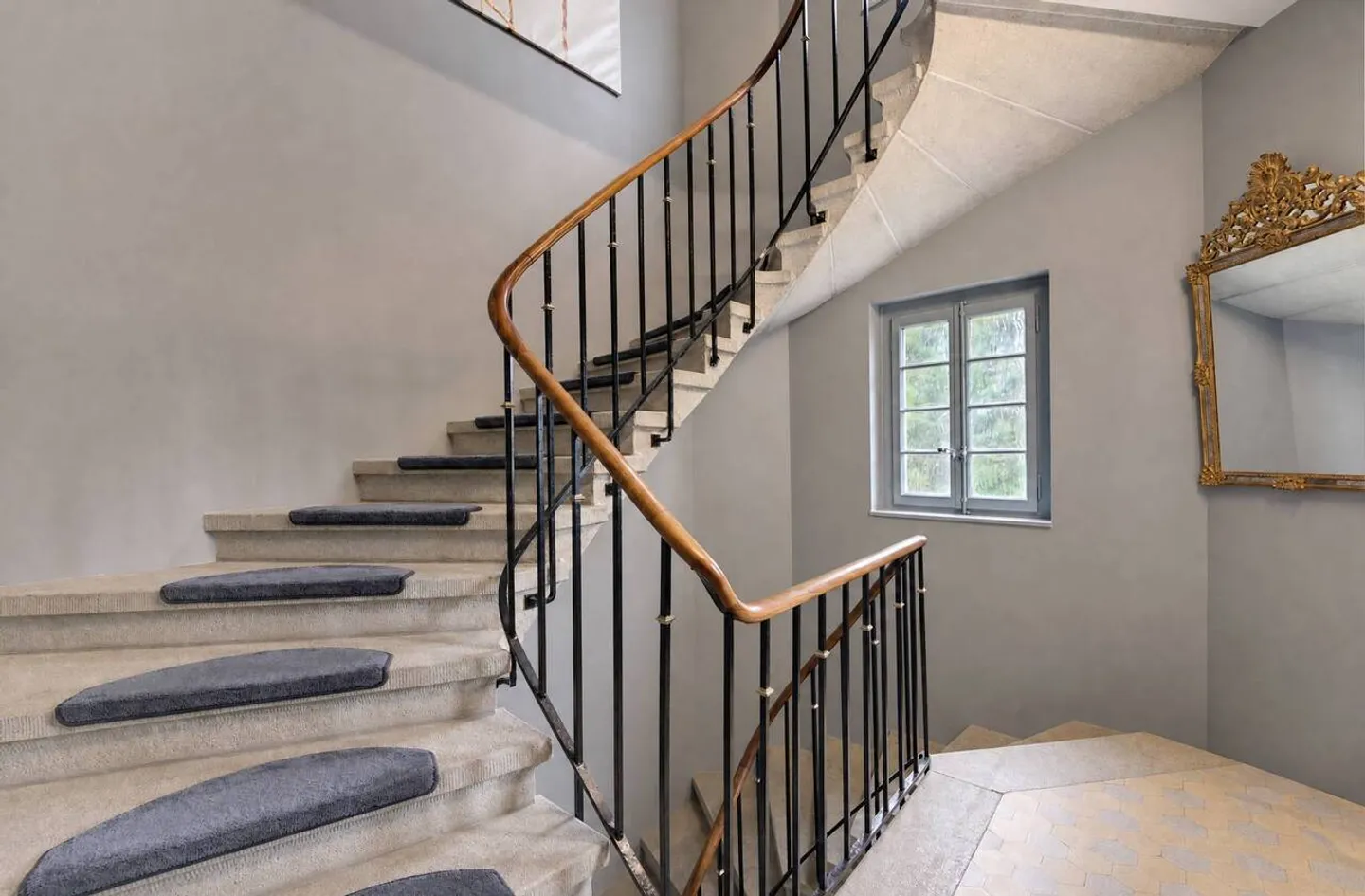 Esclusivo: Casa Padronale con Caratteristiche da Castello - 9 Stanze - Foto 9 di 13